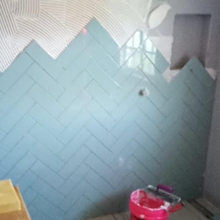 For all your tiling need in Bowen Hills - Image 3