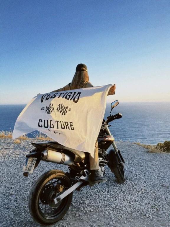VESTIGIO CULTURE | FREEDOM ON WHEELS en España - Imagen 1