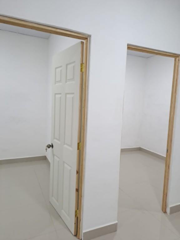 VENTA DE TRES CASAS en Candelaria de la Frontera - Imagen 1