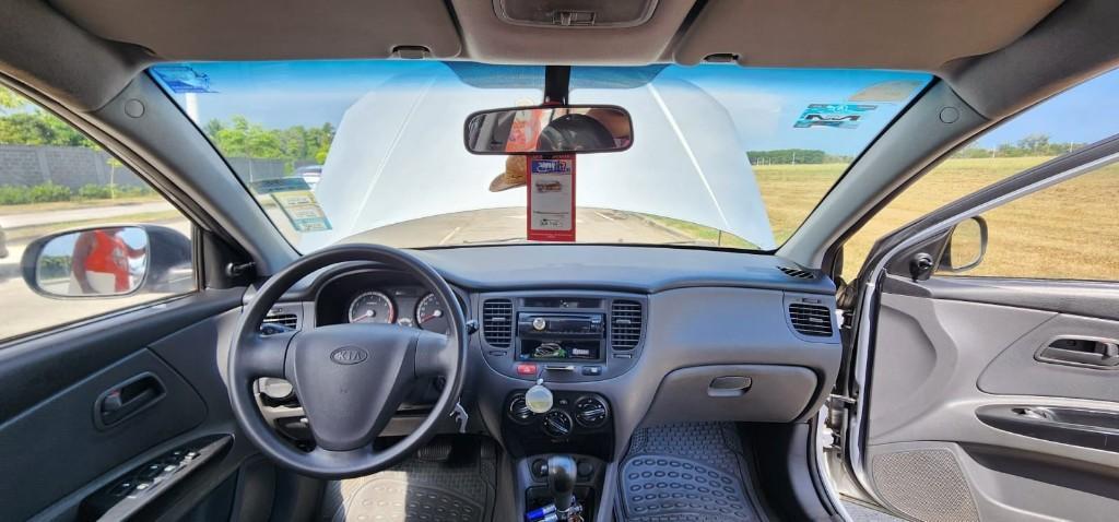 Venta de auto Kia Rio año 2012 a 3,500! en Ancón - Imagen 6