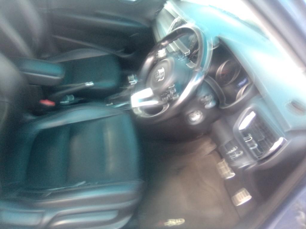 Pre-owned 2019 Kia Rio 1.4 Engine Capacity Tech with Automatic in Bedfordview - Image 12