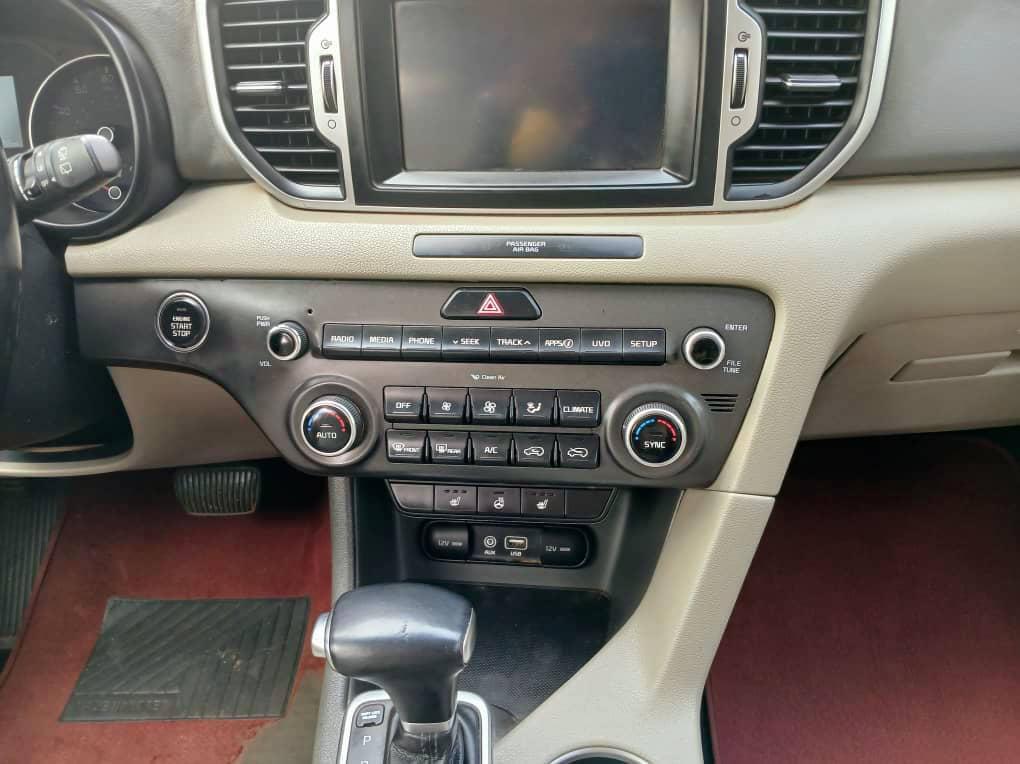 Voiture à vendre SPORTAGE en Côte d’Ivoire - Photo 9