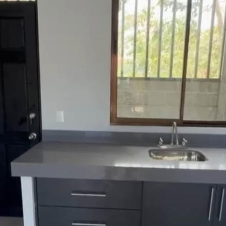SE ALQUILAN APARTAMENTOS NUEVOS EN ATENAS. en Naranjo - Imagen 3