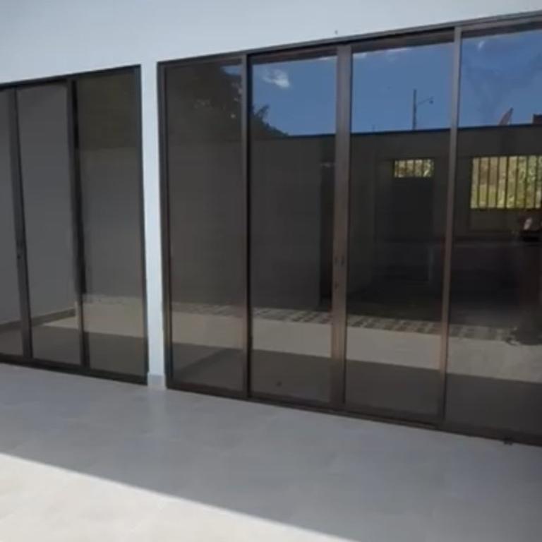 SE ALQUILAN APARTAMENTOS NUEVOS EN ATENAS. en Naranjo - Imagen 6