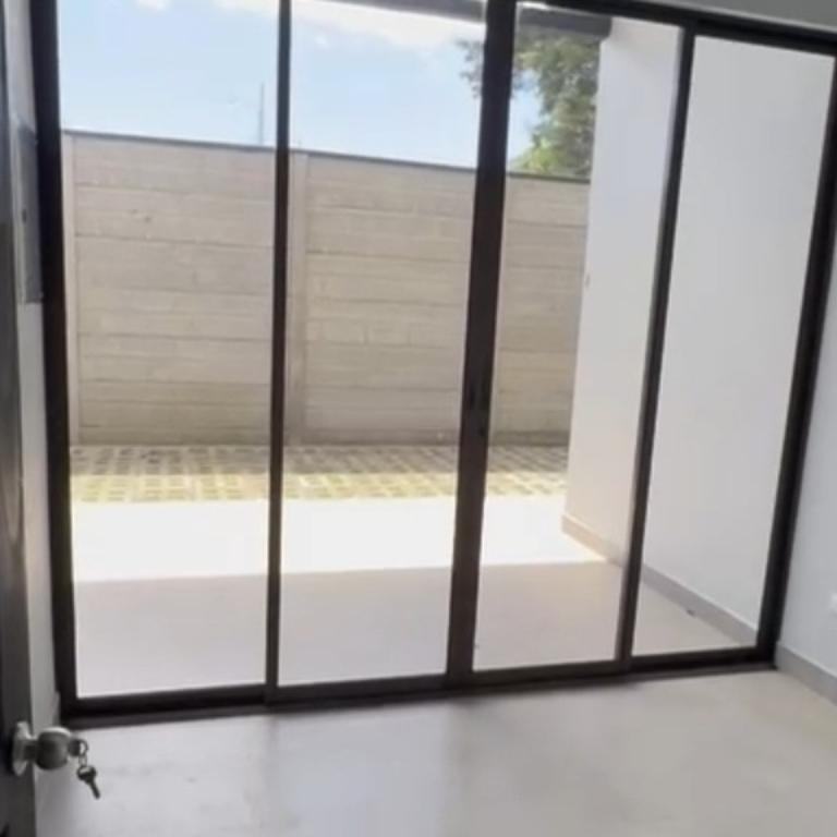 SE ALQUILAN APARTAMENTOS NUEVOS EN ATENAS. en Naranjo - Imagen 9