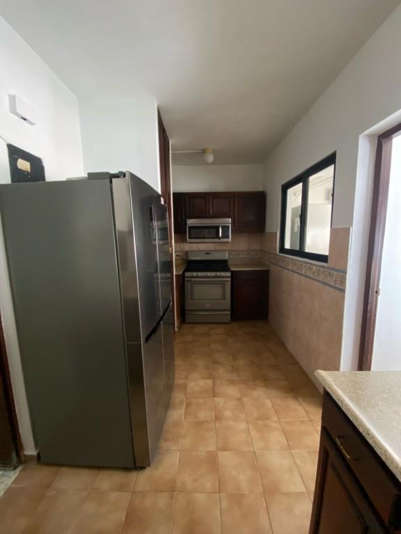 RENTO APARTAMENTO EN ENS. NACO SIN INTERMEDIARIO SIN ASC en Miami - Imagen 3