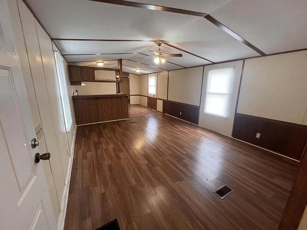 North Carolina Room For Rent in Fayetteville - Image 2