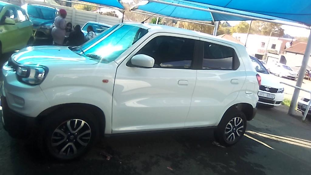 Pre-owned 2024 Suzuki S-pressor 1.0 Engine Capacity with Manuel in Germiston - Image 11