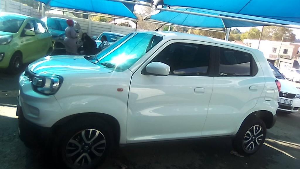 Pre-owned 2024 Suzuki S-pressor 1.0 Engine Capacity with Manuel in Germiston - Image 19