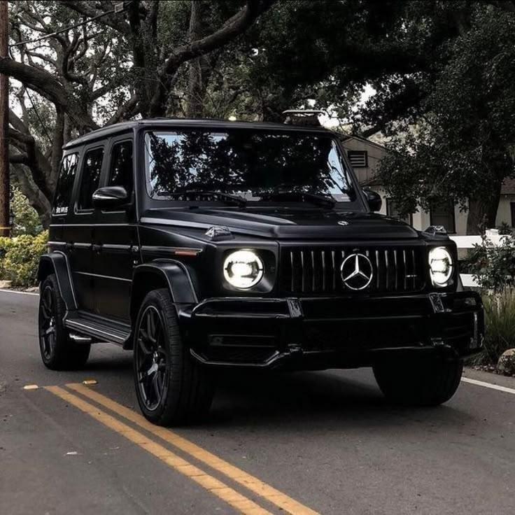 G63 AMG MERCEDES in Nairobi - Image 4