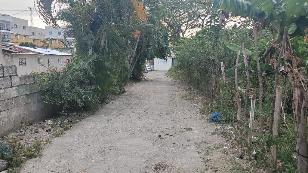 ATENCION TERRENO IDEAL PARA PROYECTO DE APARTAMENTOS, IGLESIA, en Licey al Medio - Imagen 1