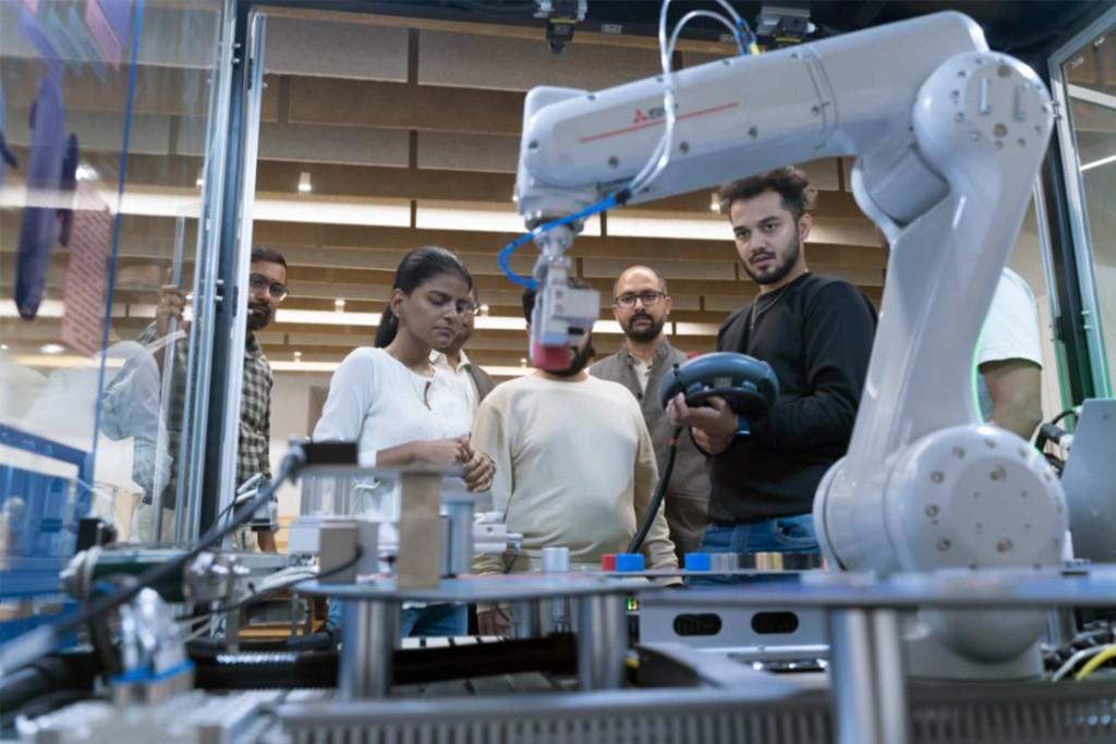 Industrial Automation and Robotics Course in Ahmedabad - Image 1