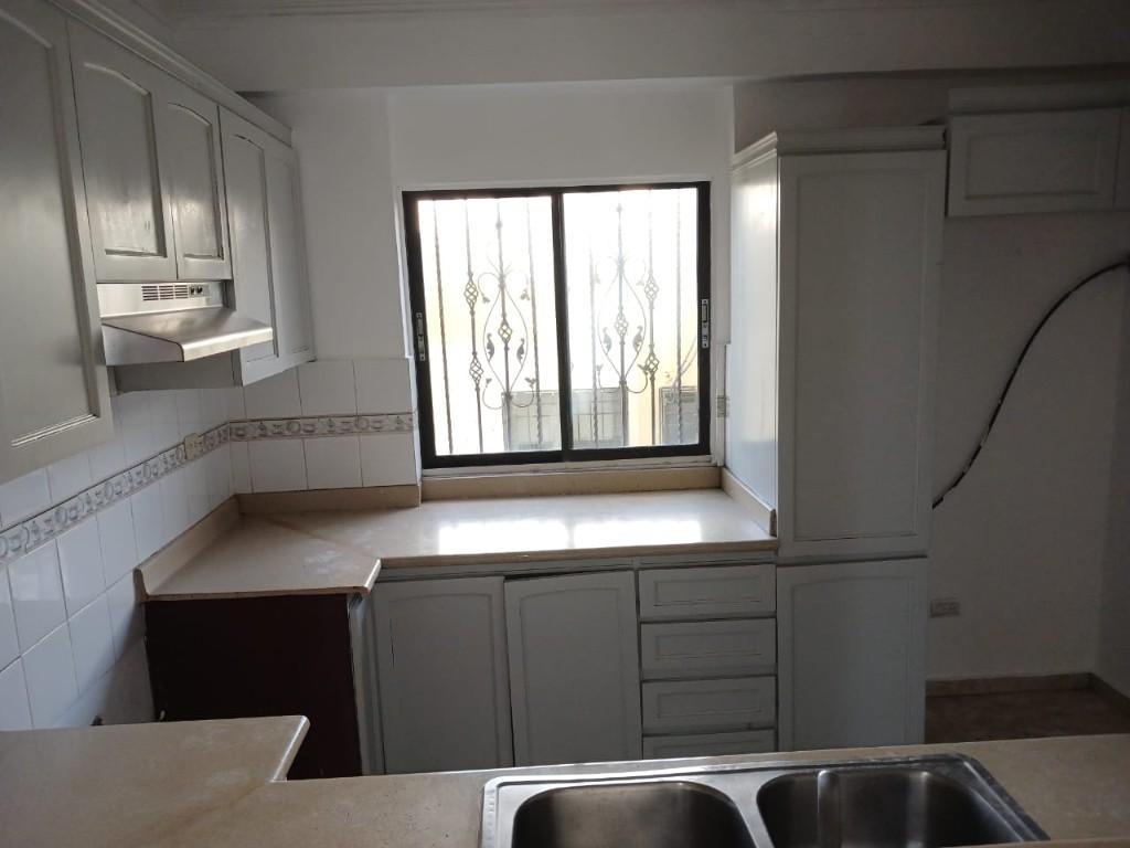 APARTAMENTO CLASICO EN ALQUILER EVARISTO MORALES en Santo Domingo - Imagen 7