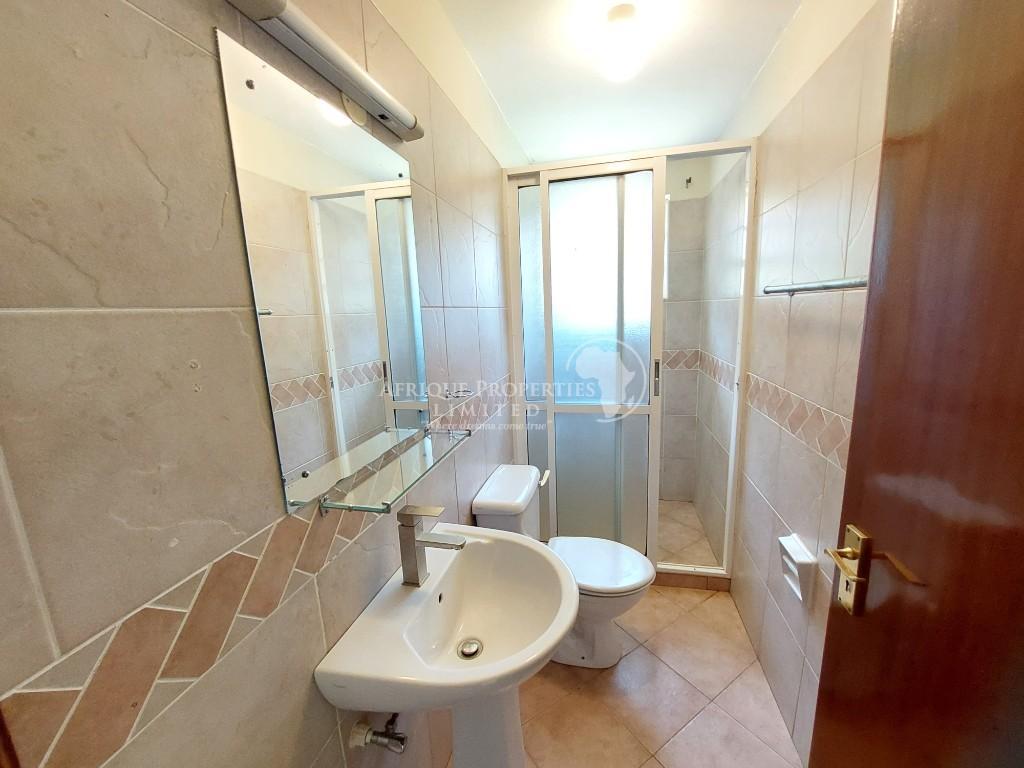 4 Bedroom All Ensuite Residence for Rent in Runda Estate in Kenya - Image 12
