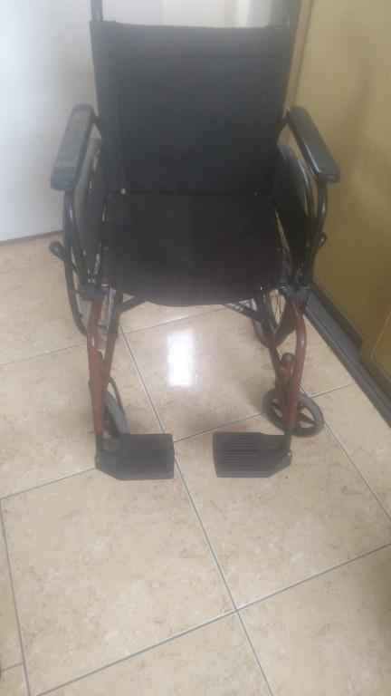VENDO SILLA DE RUEDAS PLEGABLE en Antofagasta - Imagen 2