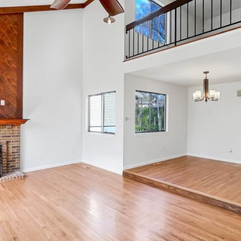 House For Rent at an affordable price in Saint Charles - Image 2