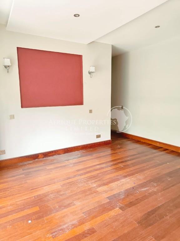 4 Bedroom Alll Ensuite Home + 2 Room DSQ For Rent in Runda in Kenya - Image 13