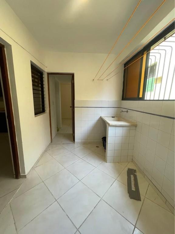 ALQUILO APARTAMENTO CLÁSICO EVARISTO MORALES en Santo Domingo - Imagen 4