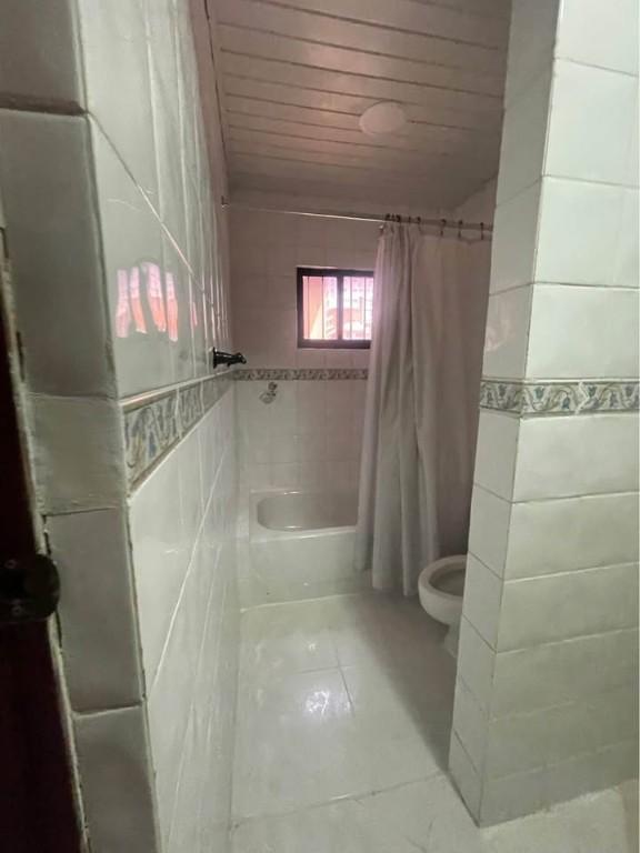 ALQUILO APARTAMENTO CLÁSICO EVARISTO MORALES en Santo Domingo - Imagen 6
