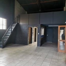 WAREHOUSE / FACTORY SPACE FOR RENT IN LANSERIA / CHARTWELL AREA in Randburg - Image 4