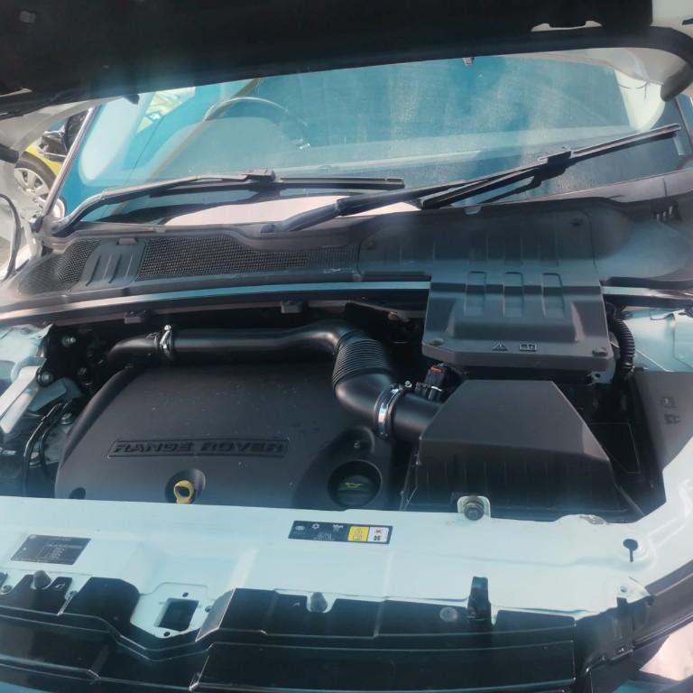 Pre-owned 2012 Range Rover Evoke 2.0 Engine Capacity SD4 Diesel in Alberton - Image 9