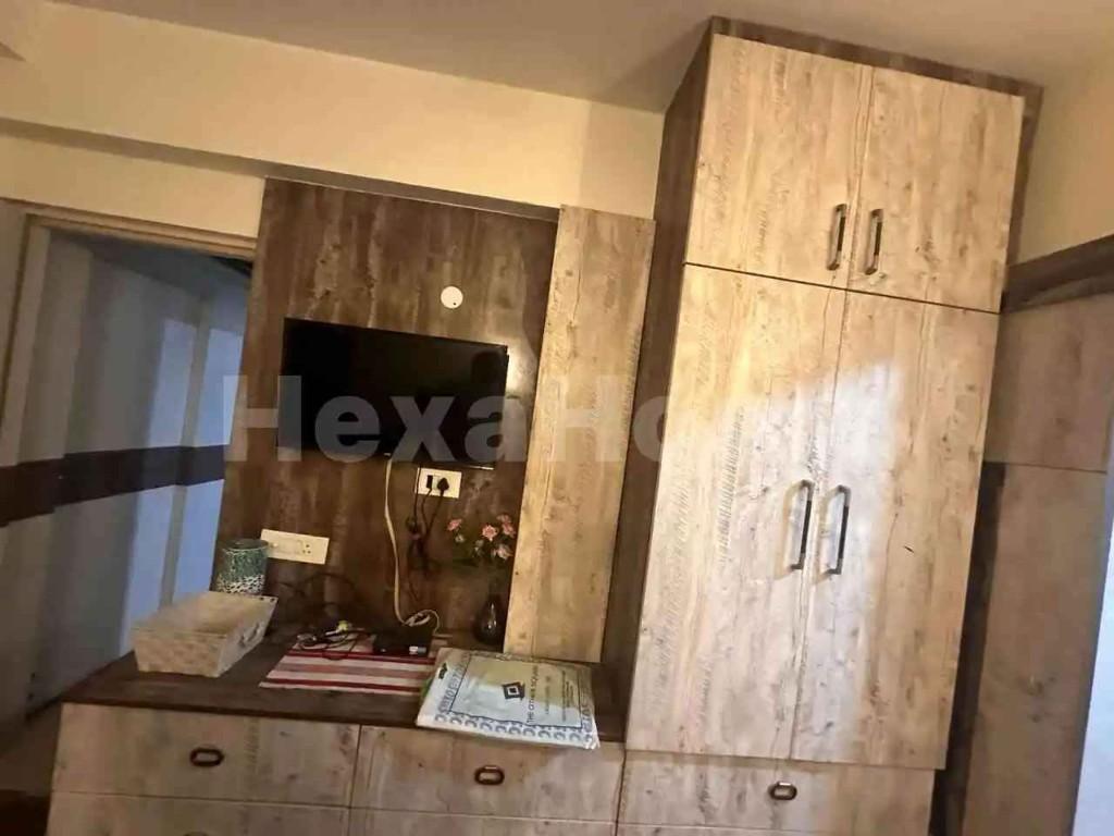 3BHK Apartment for Rent in Noida - Image 2
