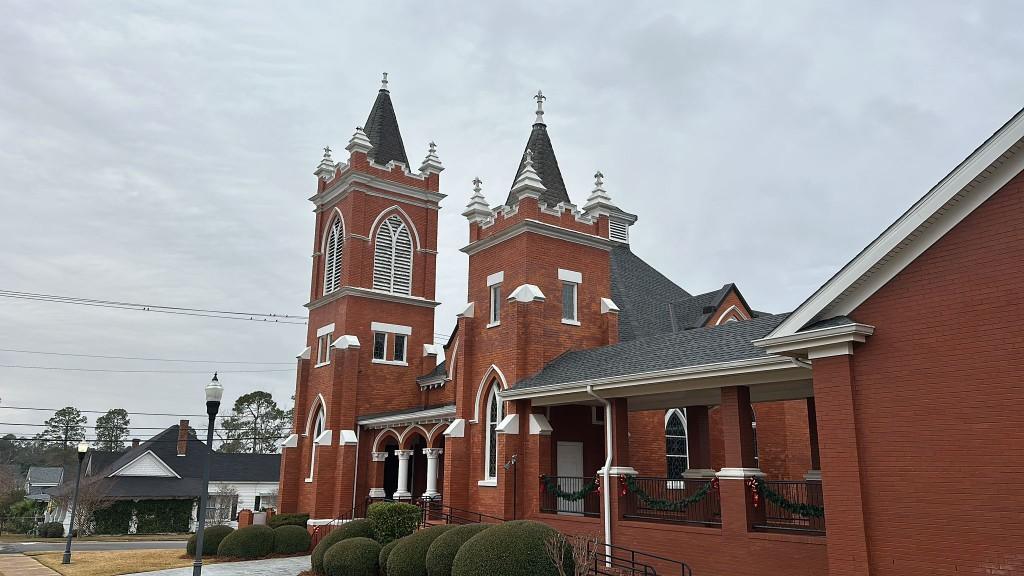 Professional roofing services in Ridgeland, SC in United States - Image 1