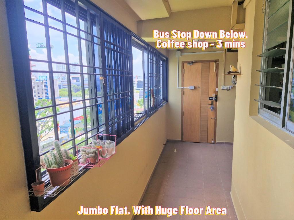 Woodlands Block 803 Master Room for Rent in Jurong West - Image 5