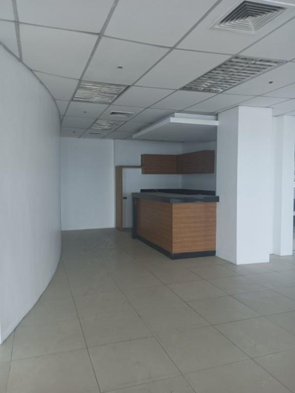 Office Space for Rent at Suntree Tower in Malate - Image 6