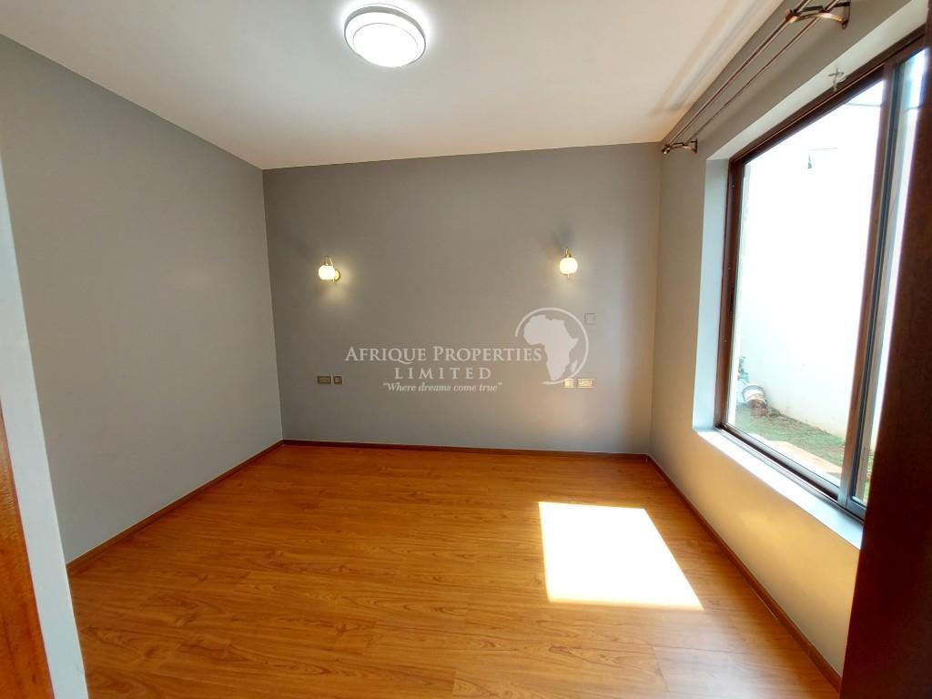 4 Bedroom For Rent in Runda Gardens in Nairobi - Image 8