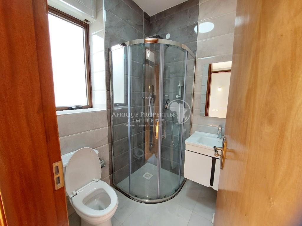 4 Bedroom For Rent in Runda Gardens in Nairobi - Image 13