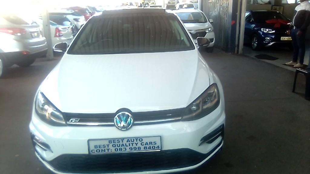 Pre-owned 2019 VW Golf 7 2.0 Engine Capacity R-Line with Automat in Bedfordview - Image 2