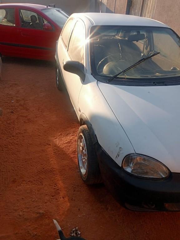 Corsa lite (1.4i) in South Africa - Image 3