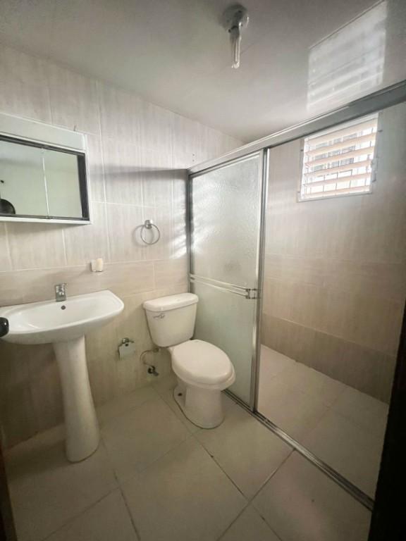 ALQUILO APARTAMENTO EN CARMEN RENATA 3 en la República Dominicana - Imagen 7