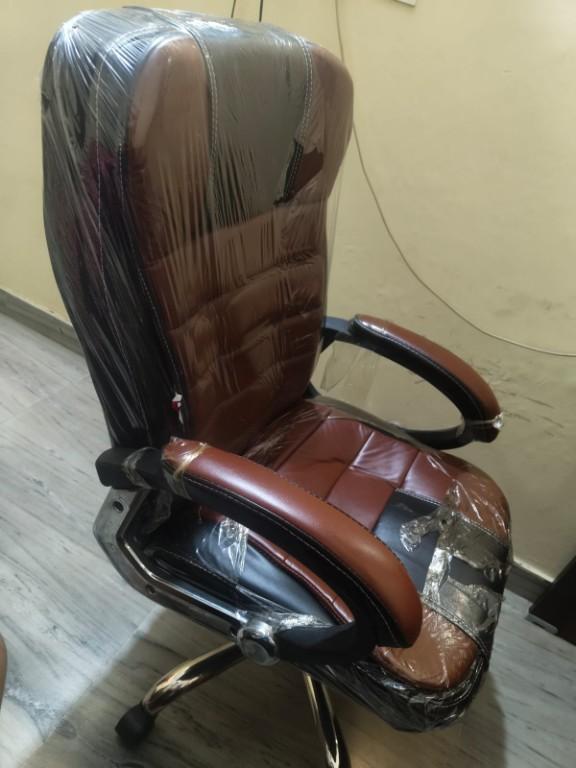New Boss Chair (Sale) in Noida - Image 1