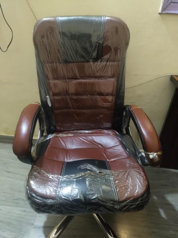 New Boss Chair (Sale) in Noida - Image 3