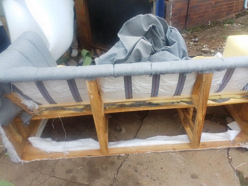 Sofas or Couches Repairs and Sells in Randburg - Image 6