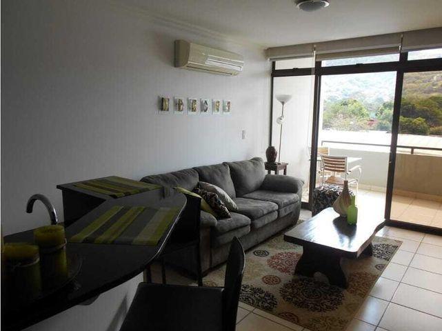 Se alquila espacioso apartamento en Rio Oro 25-1521 en Santa Ana - Imagen 17