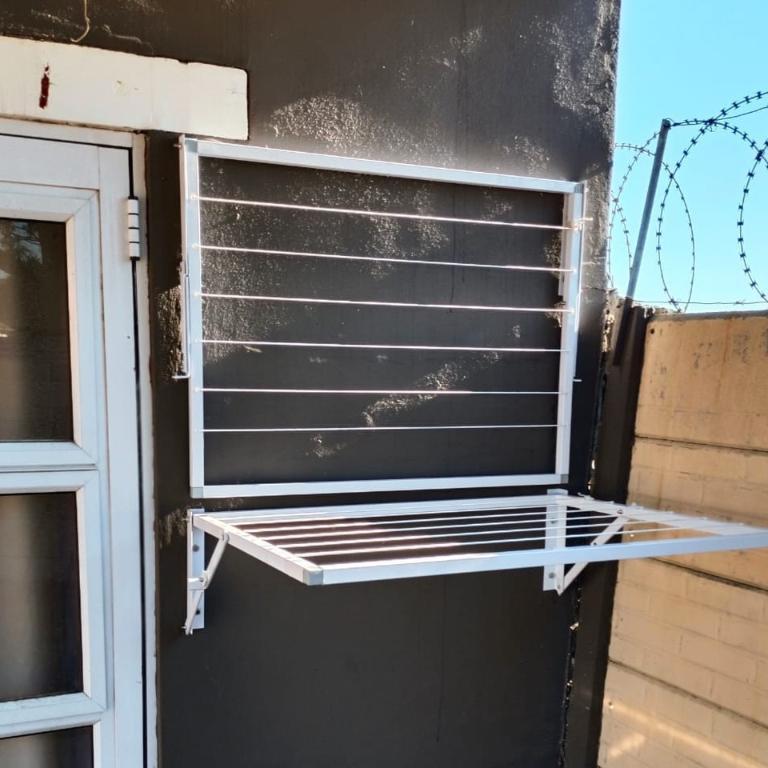 Collapsable Washing Lines in South Africa - Image 1