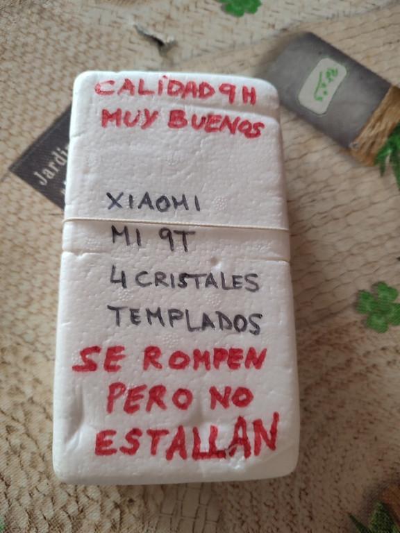 4 PROTECTORES PARA XIAOMI MI 9 T 8 € en Alcobendas - Imagen 6