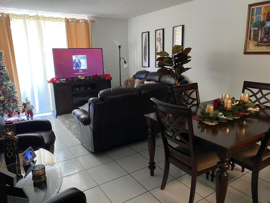 APARTAMENTO 2 CON 2 HIALEAH en los Estados Unidos - Imagen 4