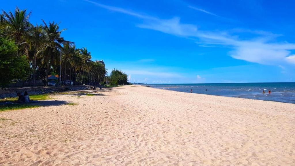 Beachfront Condo for Sale / Rent in Phetchaburi - Image 20