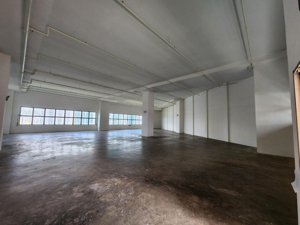 Modern Ramp-Up Warehouse with 40ft Direct Loading & Private Bay, in Queenstown - Image 2
