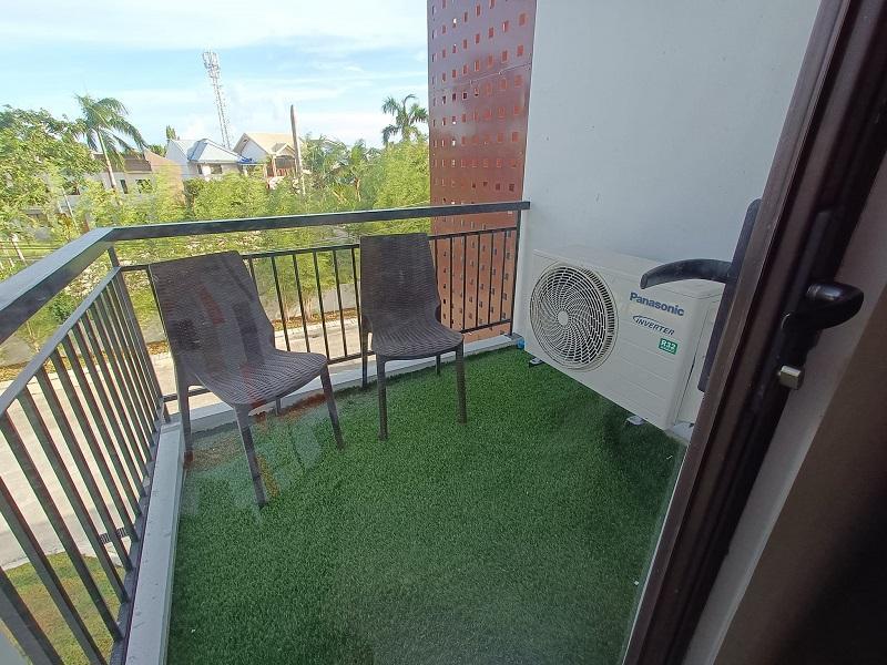 RENT TO OLWN 2BR CONDO WITH PARKING MACTAN CEBU in Cebu City - Image 7