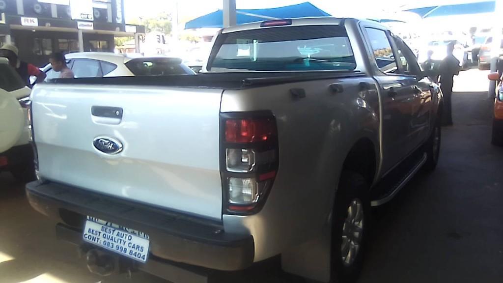 Pre-owned 2015 Ford Ranger 2.2 Engine Capacity Double Cab with M in Bedfordview - Image 5