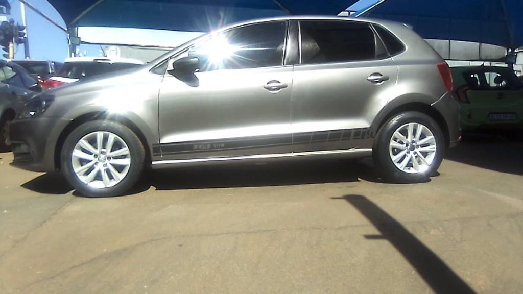 Pre-owned 2018 VW Polo Vivo 1.4 Engine Capacity with Manuel Tran in Bedfordview - Image 3