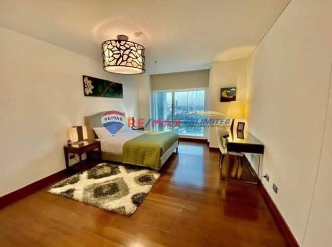 For Lease Two Roxas Triangle Makati in Pansol - Image 10