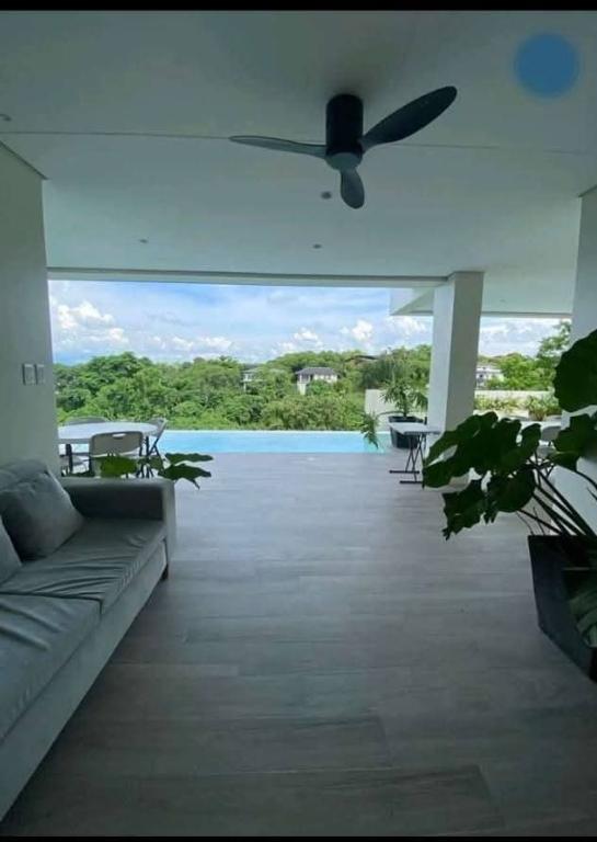 Ayala Westgrove RFO Modern 3-Storey Home with Infinity Pool in Trece Martires - Image 3