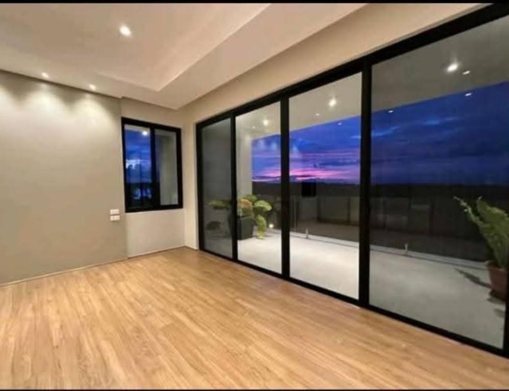 Ayala Westgrove RFO Modern 3-Storey Home with Infinity Pool in Trece Martires - Image 7