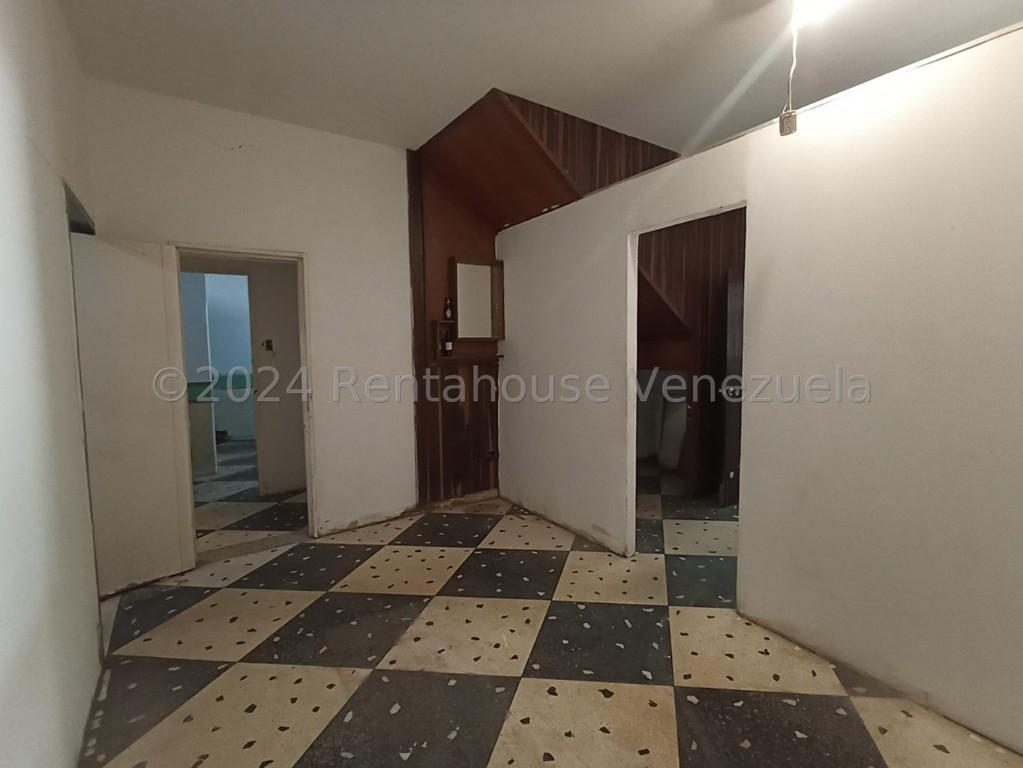 26-6029 Edficio de alto potencial comercial en Maracay en Venezuela - Imagen 3